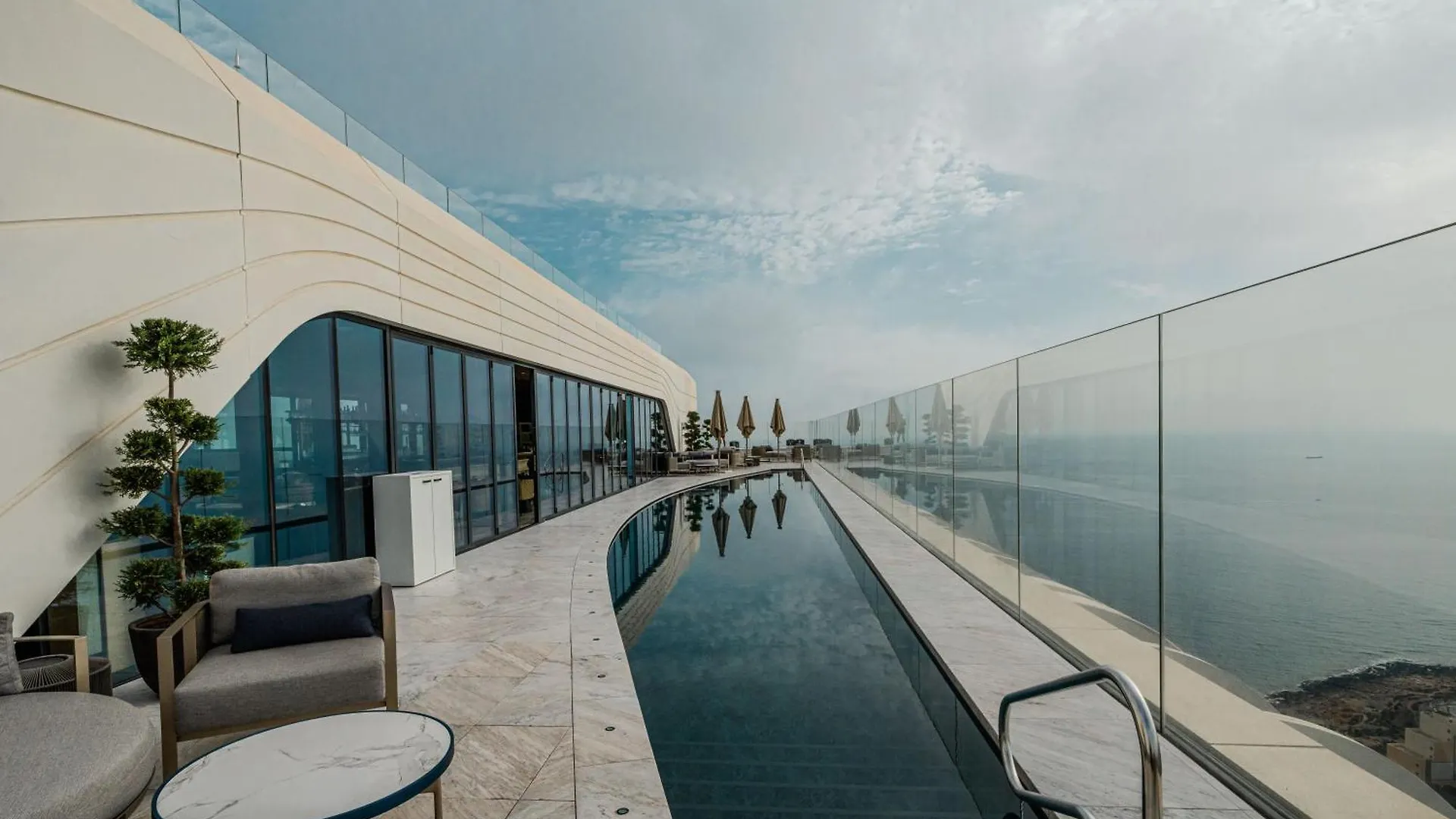 Prestigious Apartment With Common Roof Top Pool In Mercury Tower Saint Julian's
