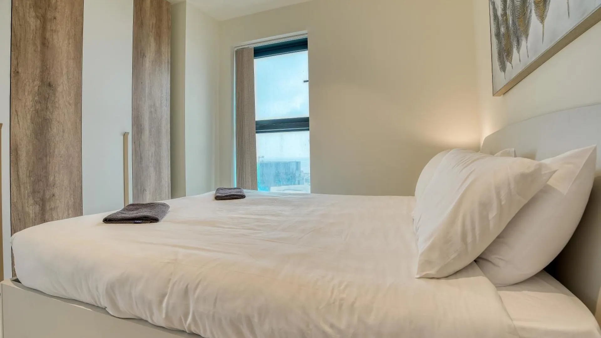 Prestigious Apartment With Common Roof Top Pool In Mercury Tower Saint Julian's