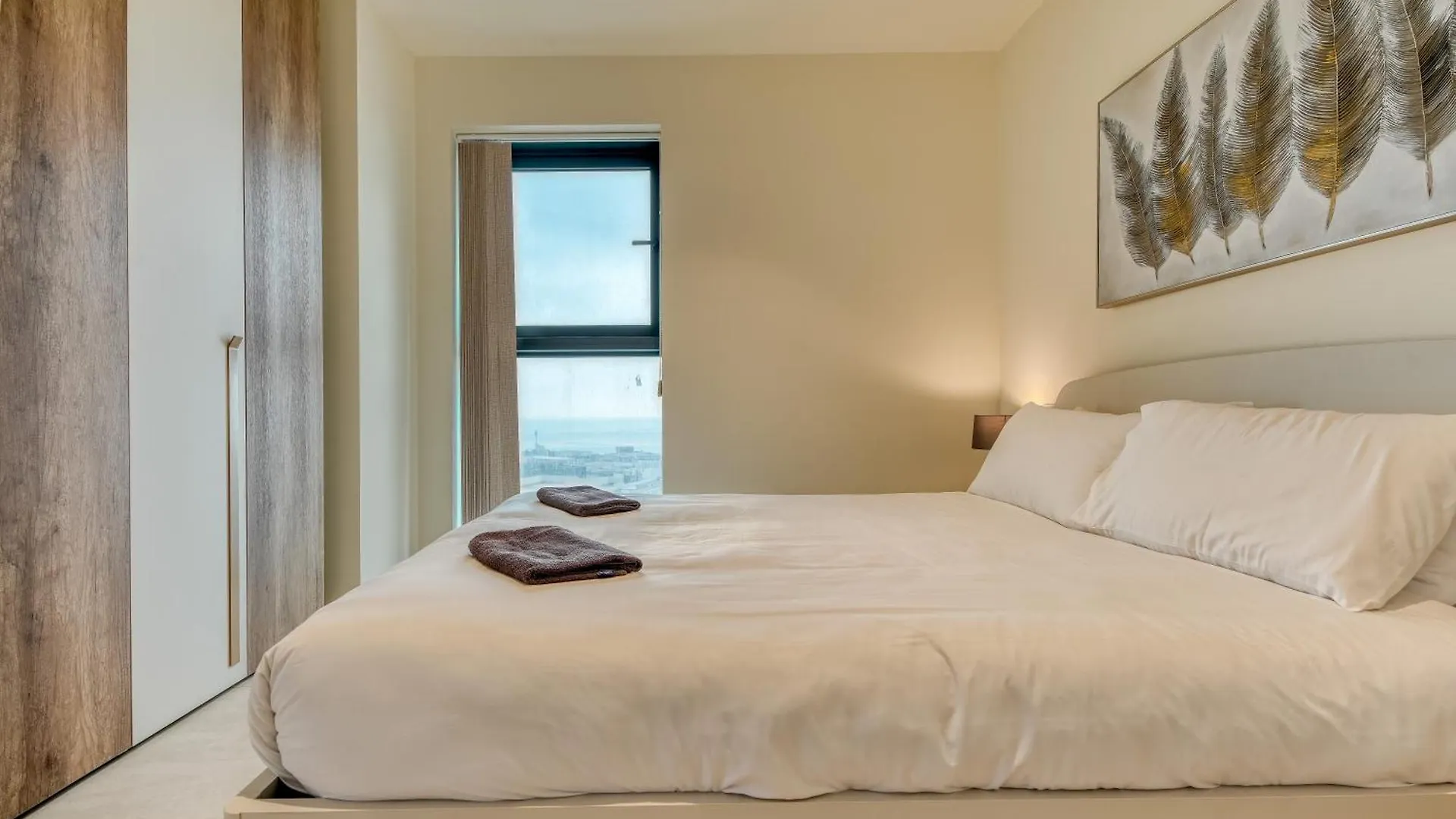 Prestigious Apartment With Common Roof Top Pool In Mercury Tower Saint Julian's
