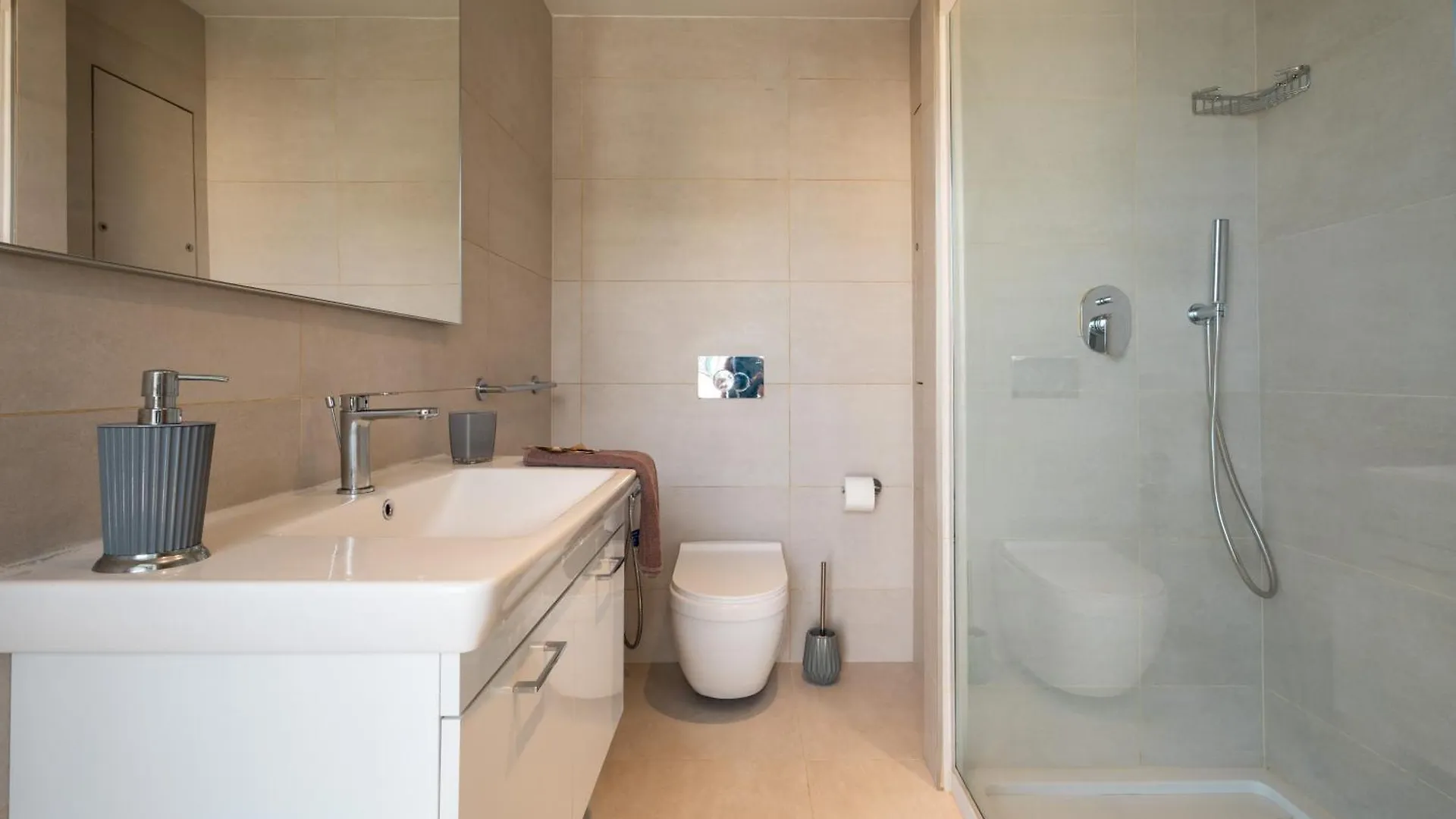 Prestigious Apartment With Common Roof Top Pool In Mercury Tower Saint Julian's