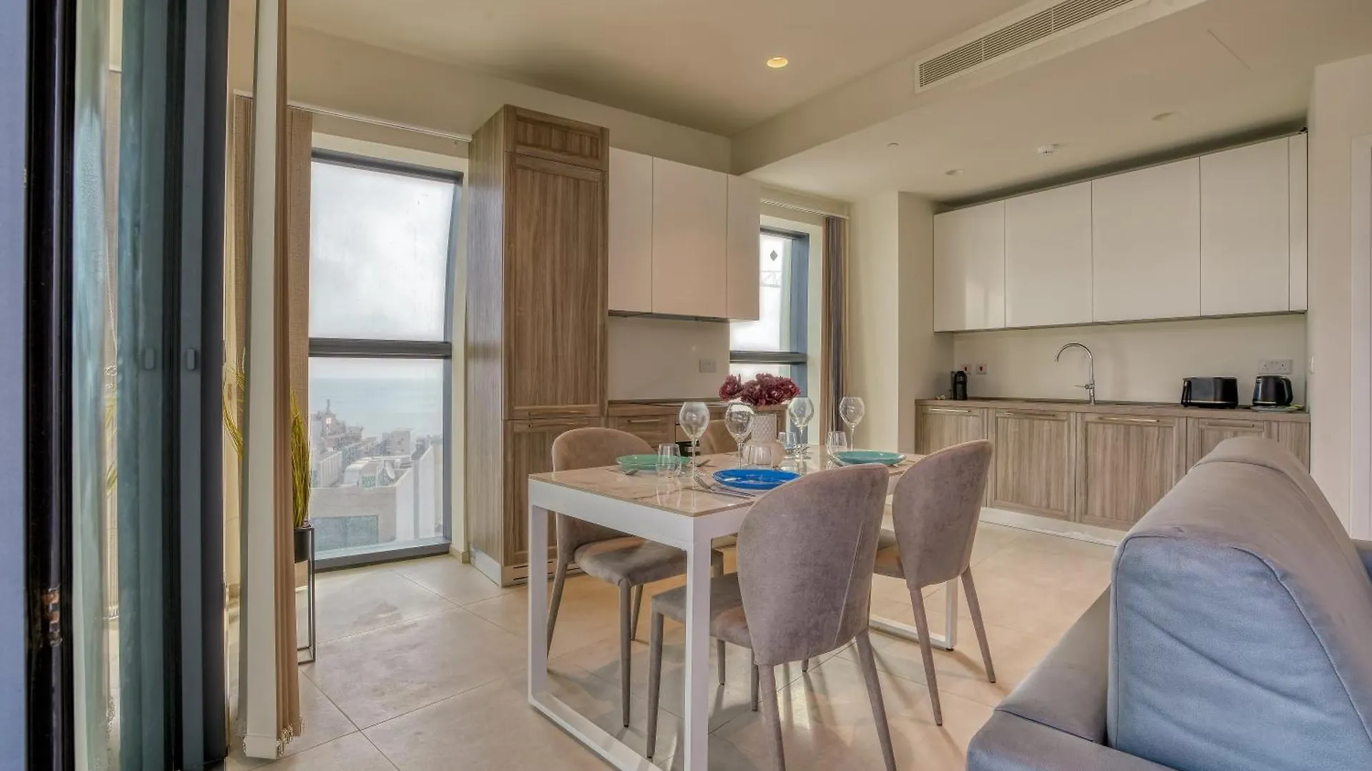 Prestigious Apartment With Common Roof Top Pool In Mercury Tower Saint Julian's