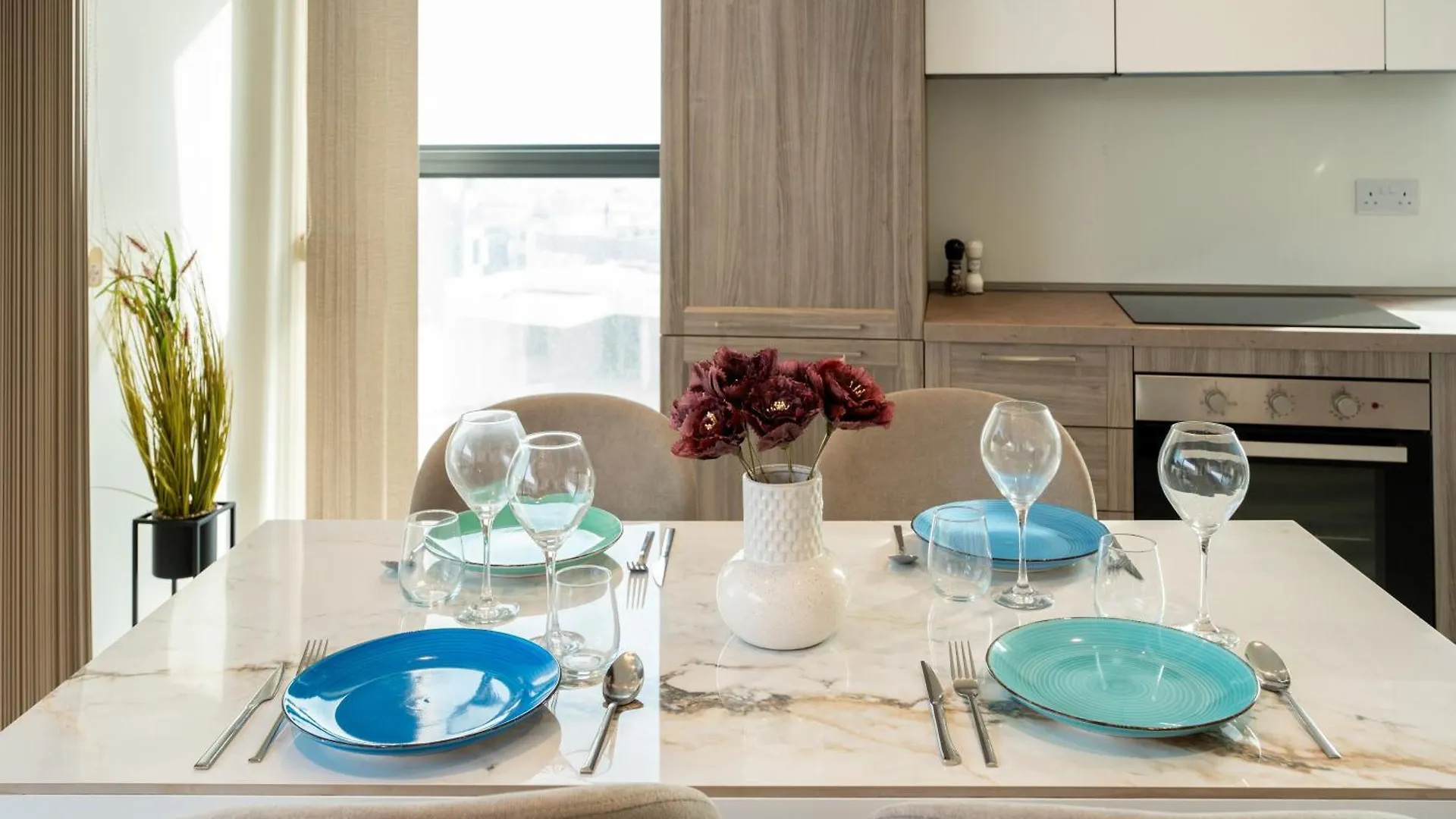 Prestigious Apartment With Common Roof Top Pool In Mercury Tower San Ġiljan